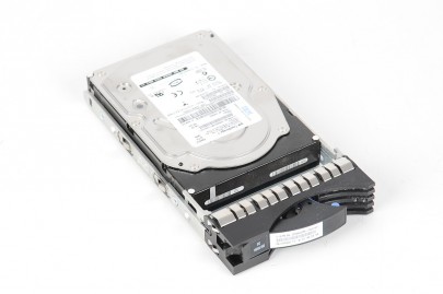 IBM 3.5" Fiber Channel Hot Swap Festplatte 146 GB 15K 2 Gbit/s 22R5945