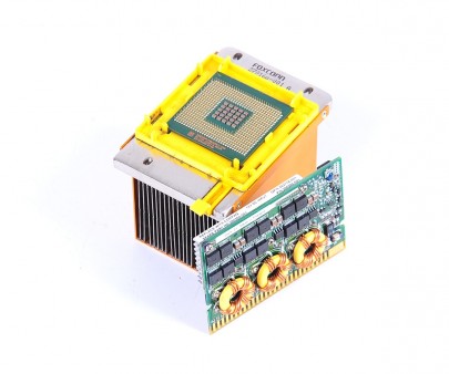 HP DL380 G3 / ML370 G3 CPU Kit Intel Xeon 3.06 GHz SL72G + Kühlkörper + VRM