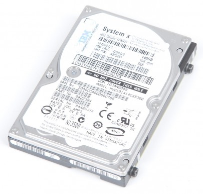 IBM 146.8 GB SAS 2.5" 10K Festplatte 42D0422 / 42C0251