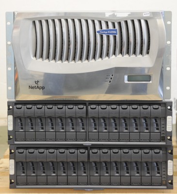 NetApp FAS980c  28x 72 GB Storage System 2 TB
