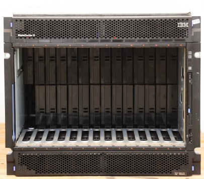 IBM BladeCenter H 8852-CTO, 4x 2900 W + Advanced MGT Modul 39Y9661